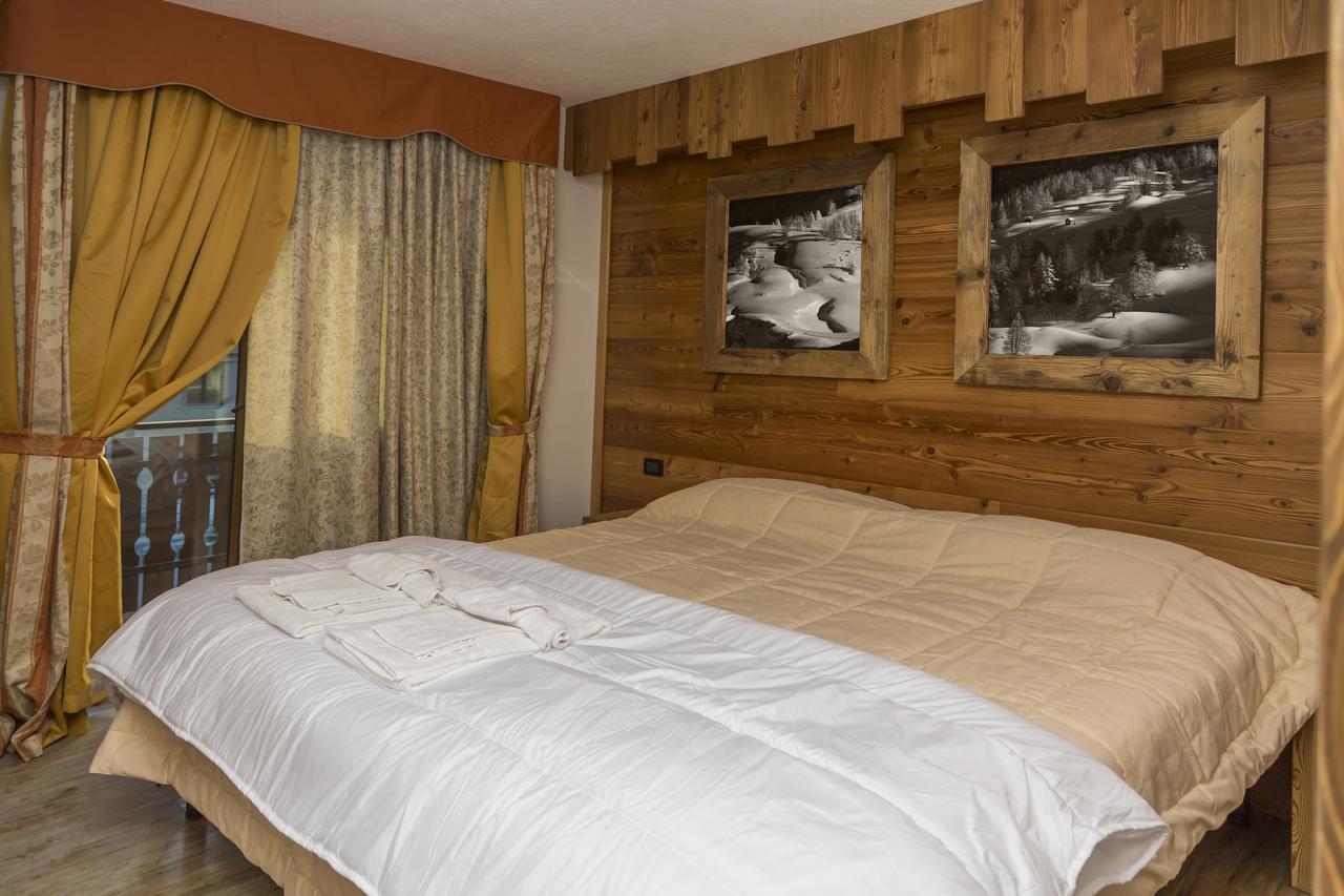 Hotel Clotes Sauze D'Oulx Exterior foto